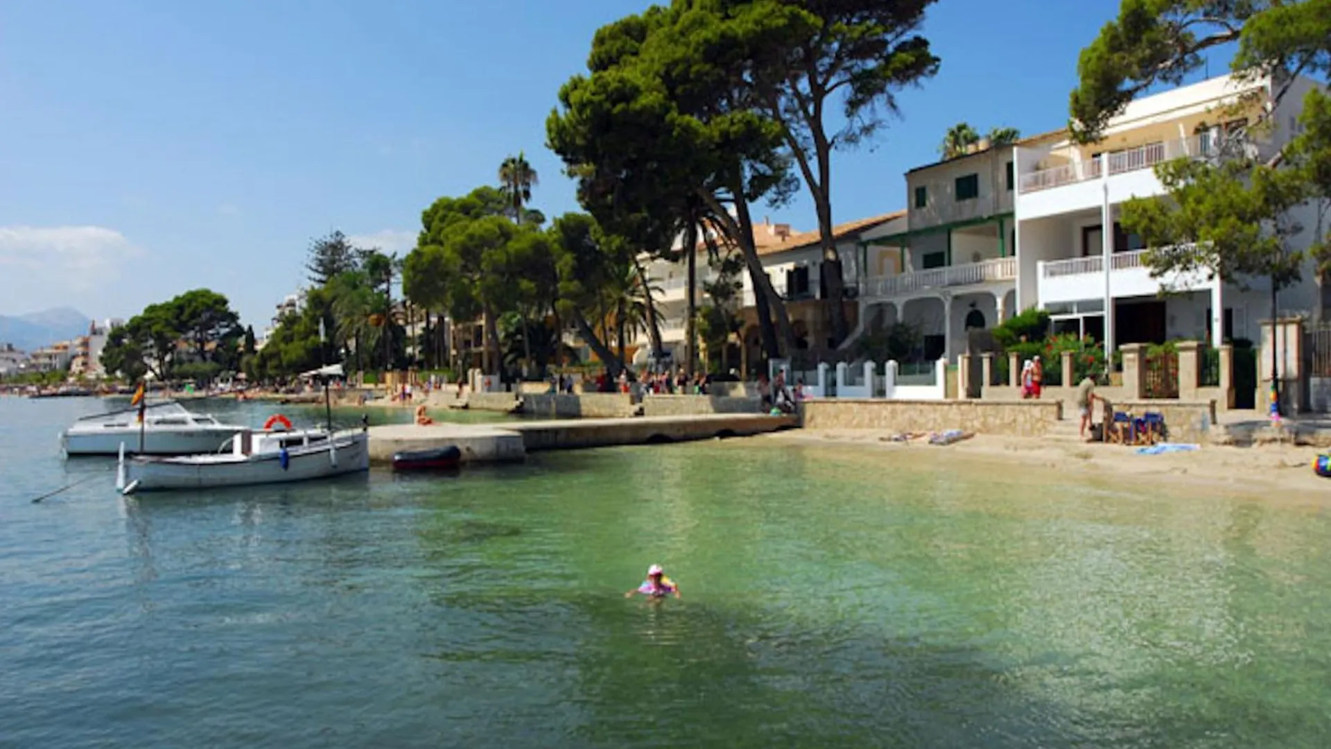 Charming Mallorca Villa 3 Bedrooms Villa Town House Orion 40 Metres From The Sea Great For Families Puerto Pollensa